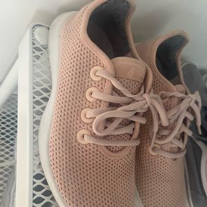 Limited edition all bird tree runner